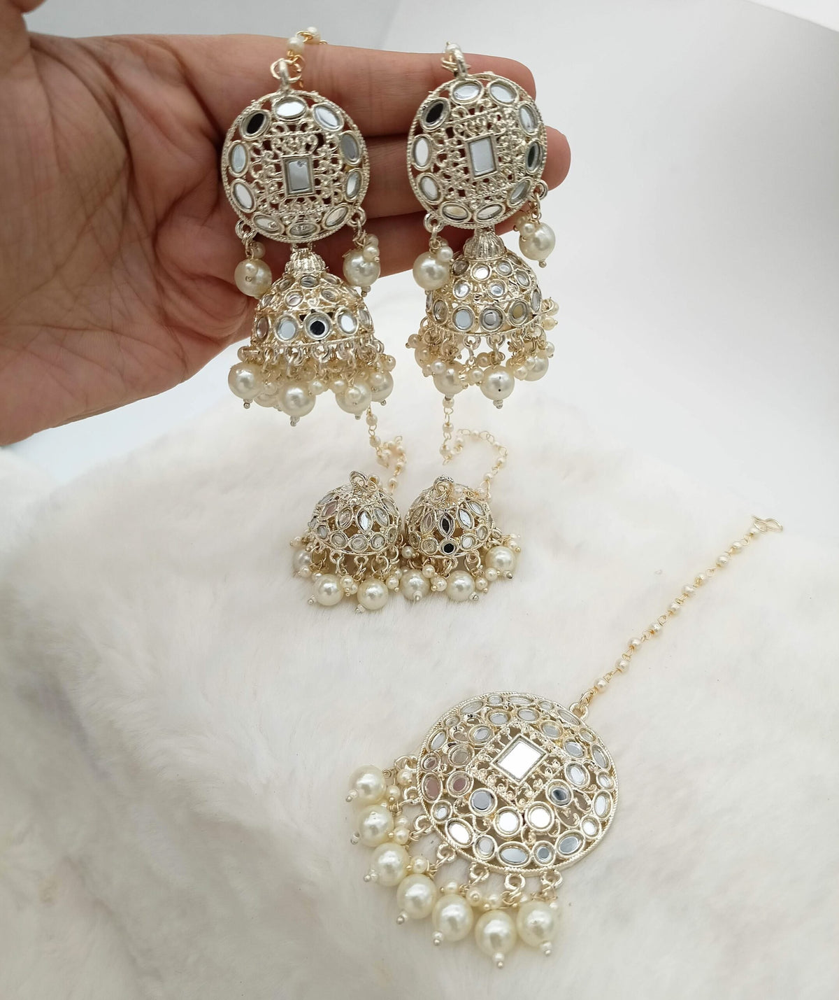 Kashmiri Kundan Studded Jhumka With Maangtikka Set