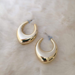 Beautiful Party Wear Hoops Golden Korean Fashion Earrings