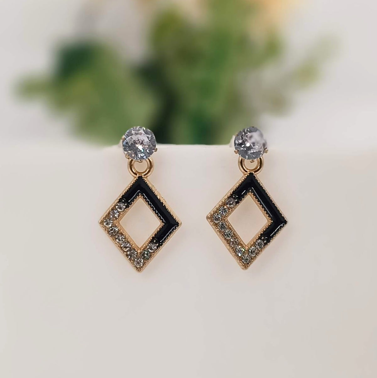 Diamond Shape Black & Golden Stone Fashion Trendy Korean Earrings