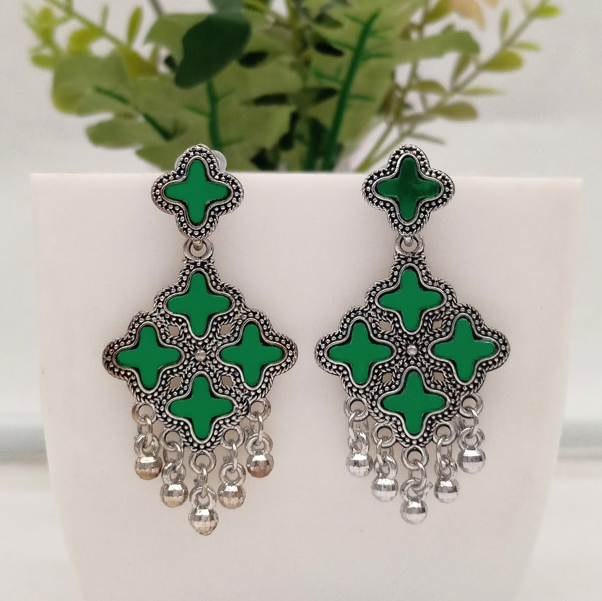 Green Color Star Design Mirror Silver Classic Oxidised Earrings