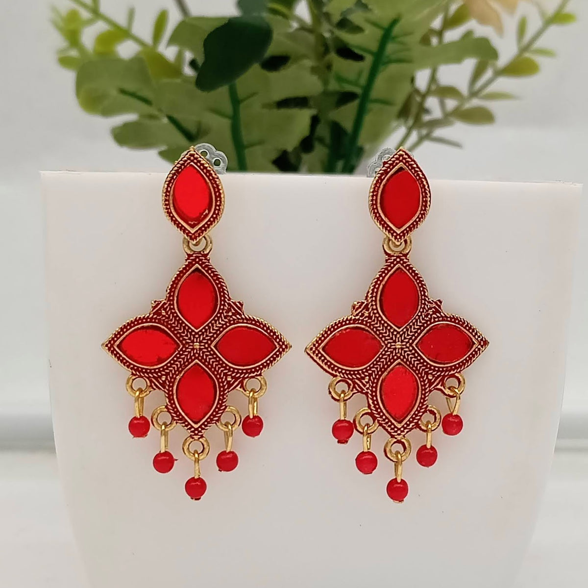 Red Color Flower Design Mirror Golden Classic Oxidised Earrings