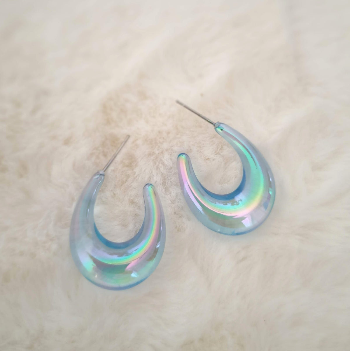 Light Blue Rainbow Shade Plastic Hoops Fashion Earrings